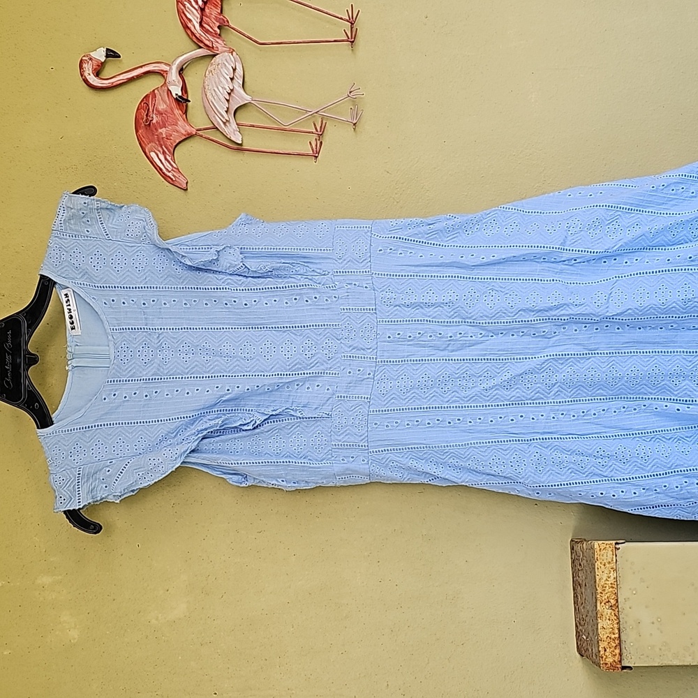 Dress - Picture 3 of 4